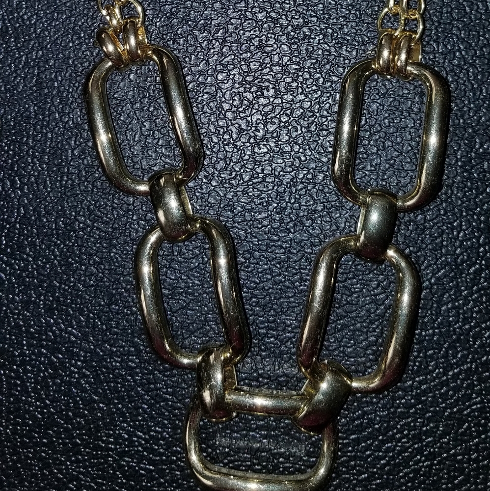 Gold link necklace